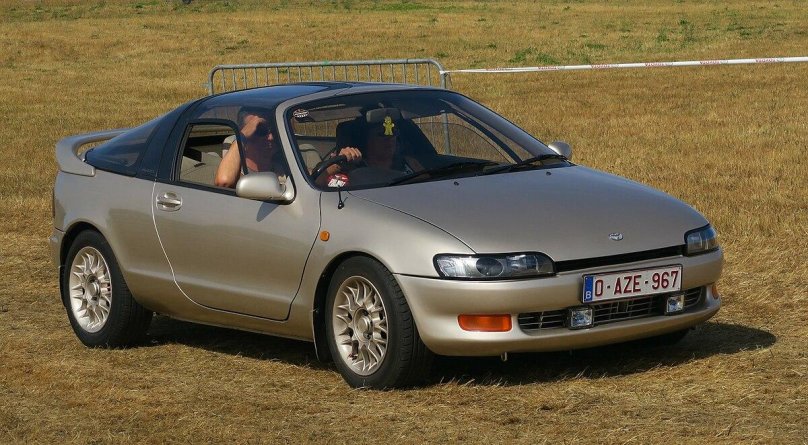 Тойота сера 1990