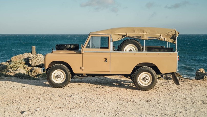 Land Rover Series 3 109