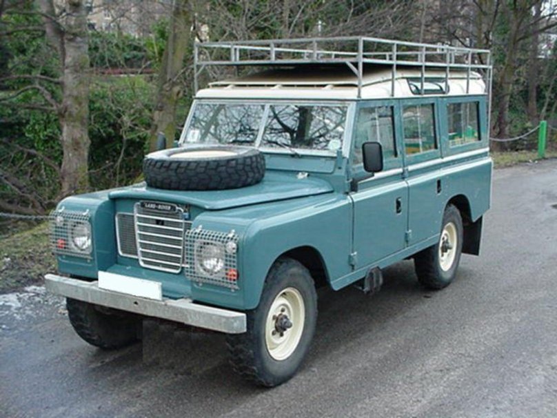 Land Rover 109 Series III