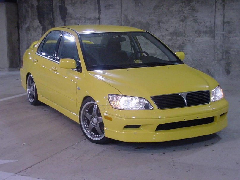 Mitsubishi Lancer Cedia 2002