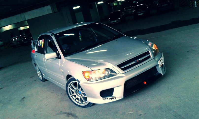 Mitsubishi Lancer Cedia 2001