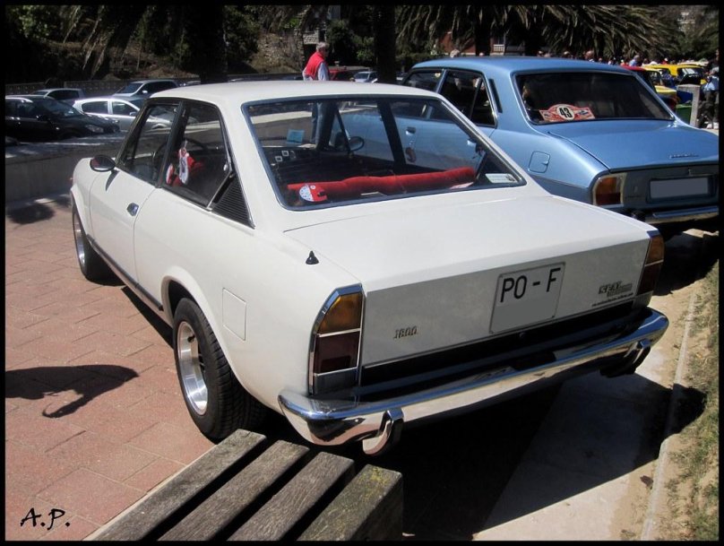 Seat 124 Sport Coupe