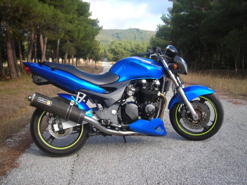 Кавасаки ZR 7s