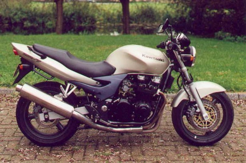 Kawasaki ZR 7 обвес