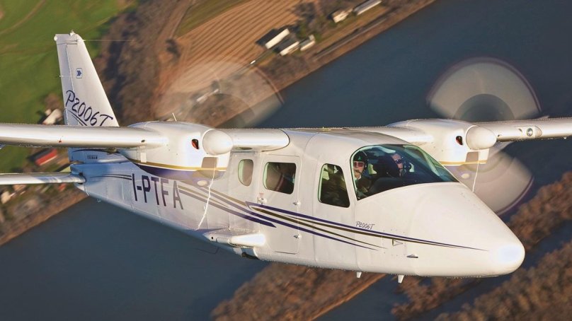 Самолет p2006t Twin