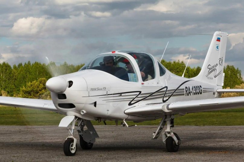 Sierra p2002 самолет