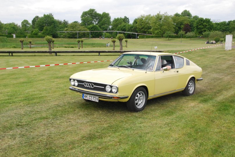 Audi 100 Coupe