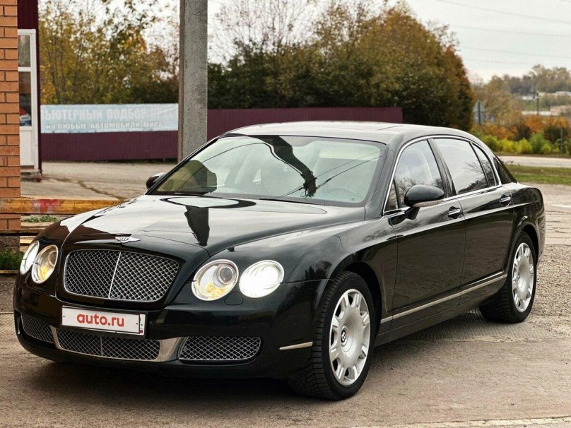 Зеленый Бентли