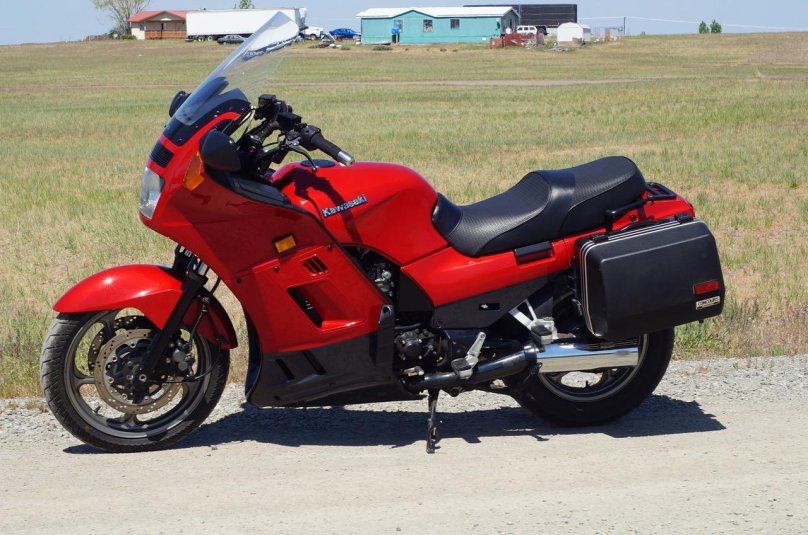 Кавасаки GTR 1000