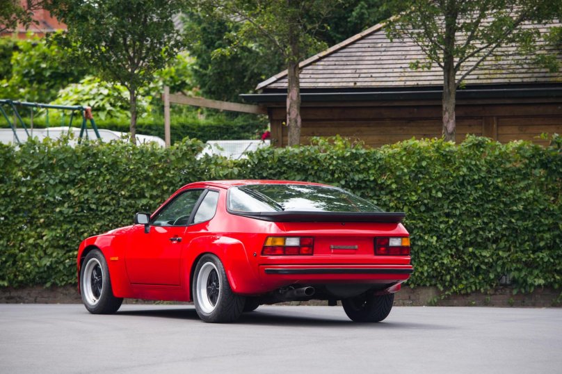Porsche 924, 1980