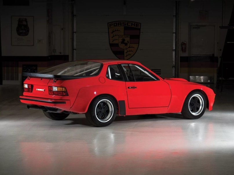 Porsche 924 GTS