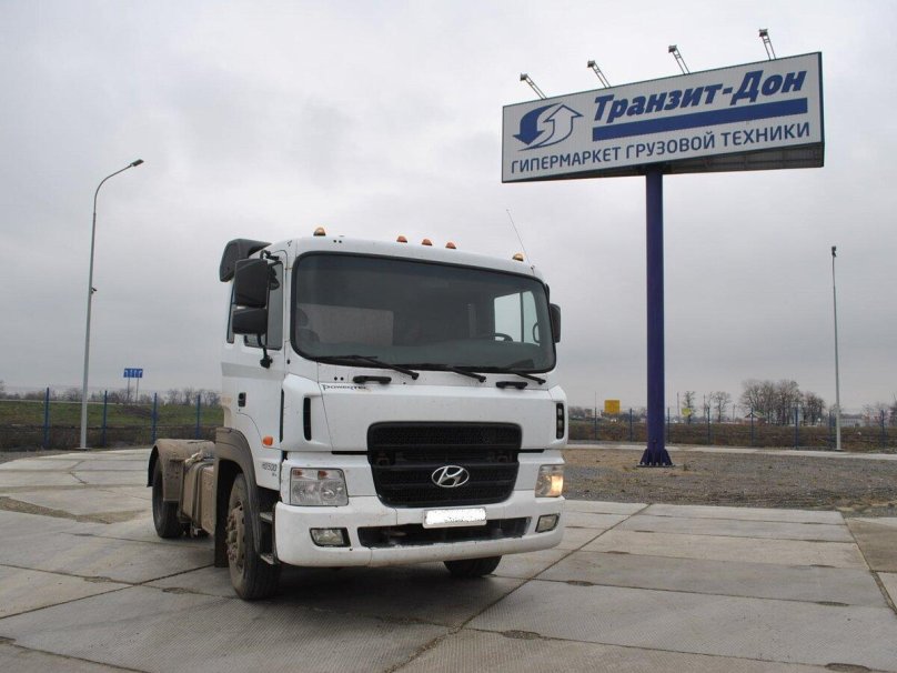 Седельный тягач Хендай HD 500