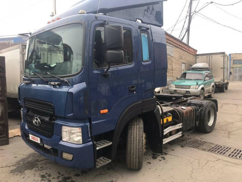 Седельный тягач Hyundai HD-1000