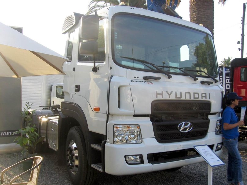 Седельный тягач Хендай HD 500