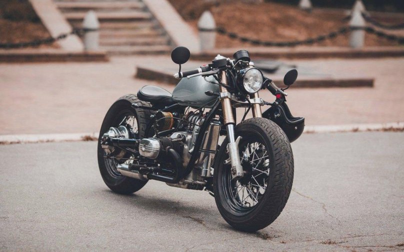 Мотоцикл Урал кафе рейсер