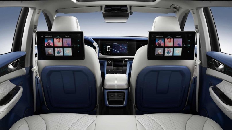 Электромобиль Enovate me7