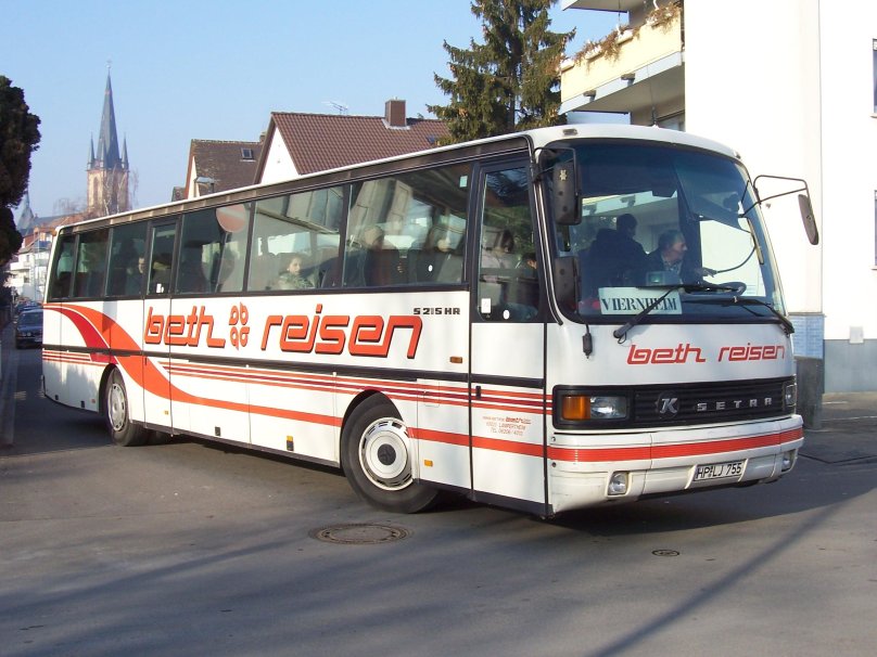 Setra s215