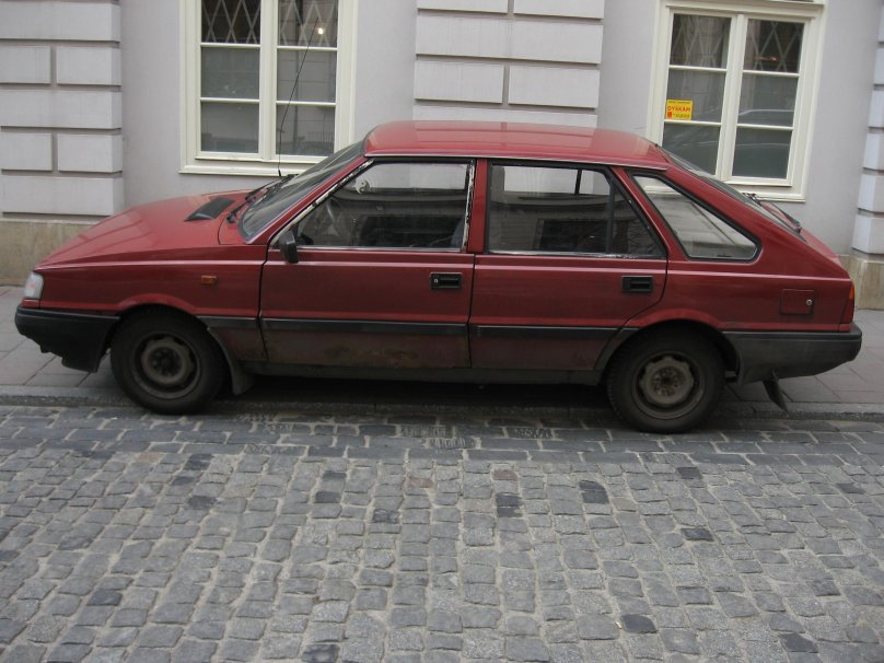 FSO Polonez седан