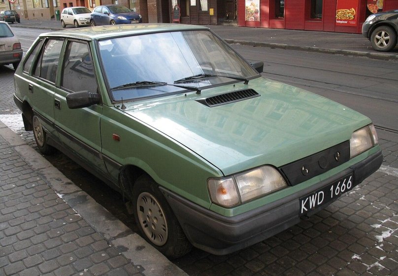 FSO Polonez седан