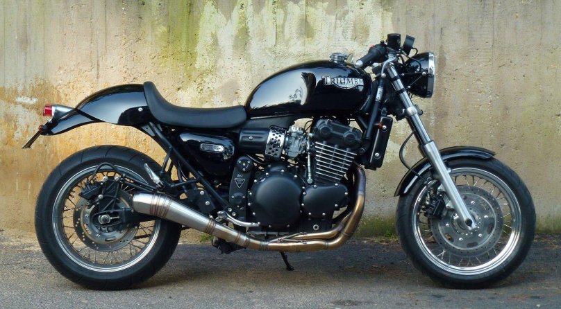 Triumph Thunderbird 900