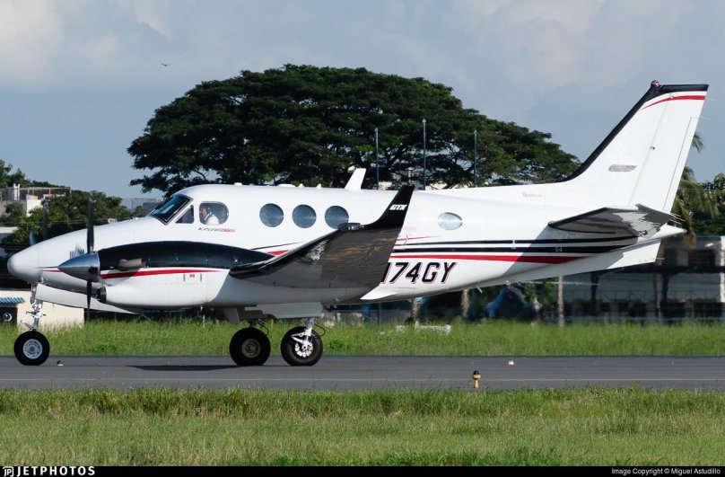 Beech King Air 360 самолёт