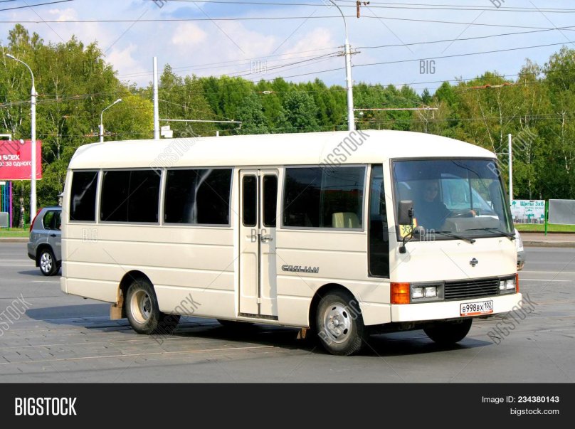 Автобус Nissan Civilian