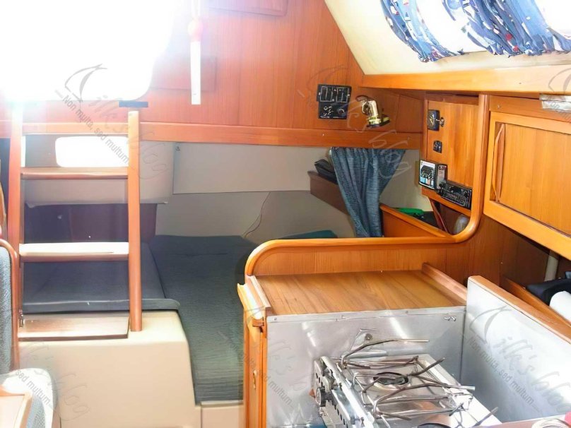 Макси Феникс яхта