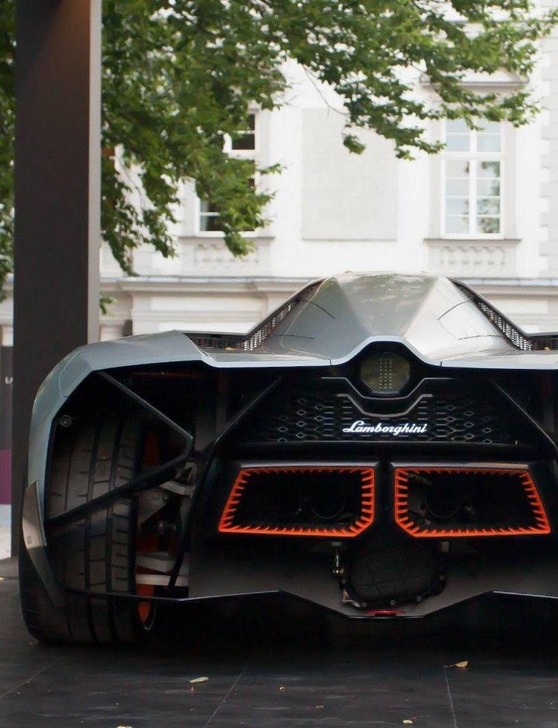 Машина Ламборгини эгоиста