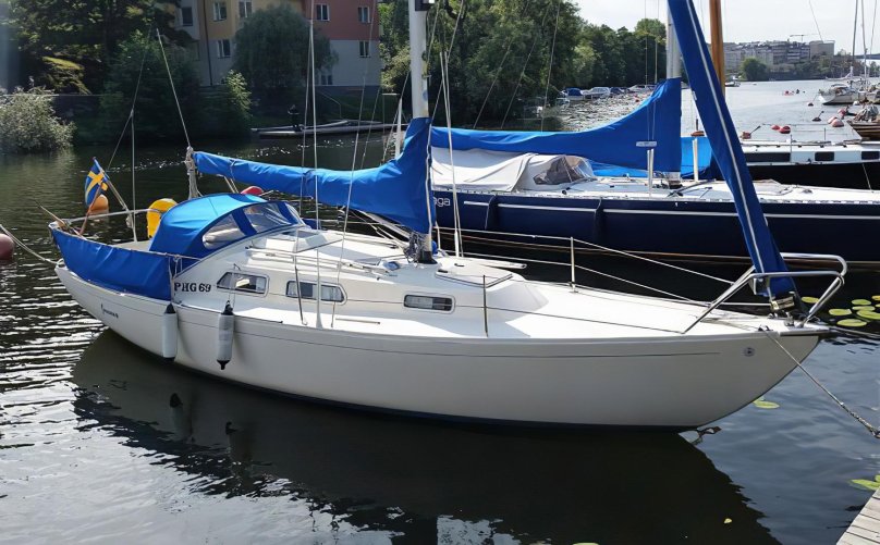 Яхта Marieholm 26