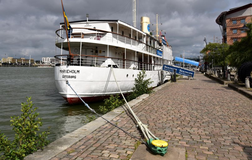 Мариехольм 28 парусная яхта