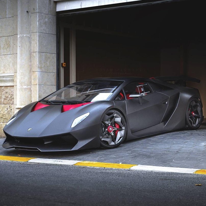 Ламборгини Сесто элементо