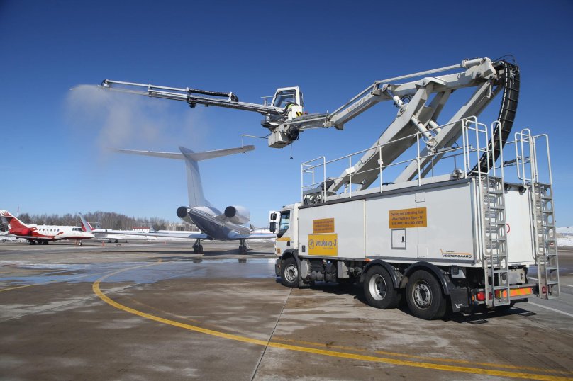 Противообледенительная машина Elephant Beta