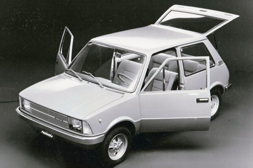 Innocenti 900