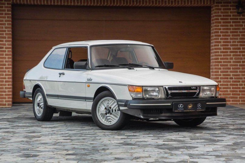 Сааб 900