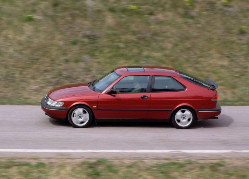 Сааб 900 купе