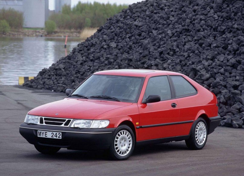 Сааб 900