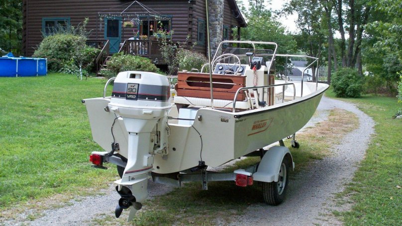 Boston Whaler 350 r