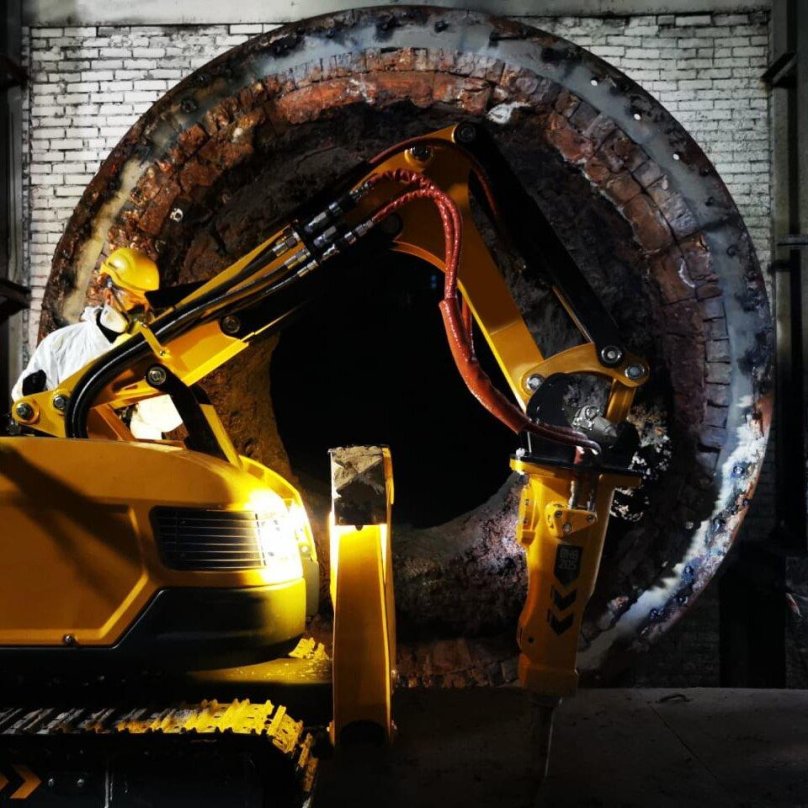 Демонтажный робот Brokk 170.