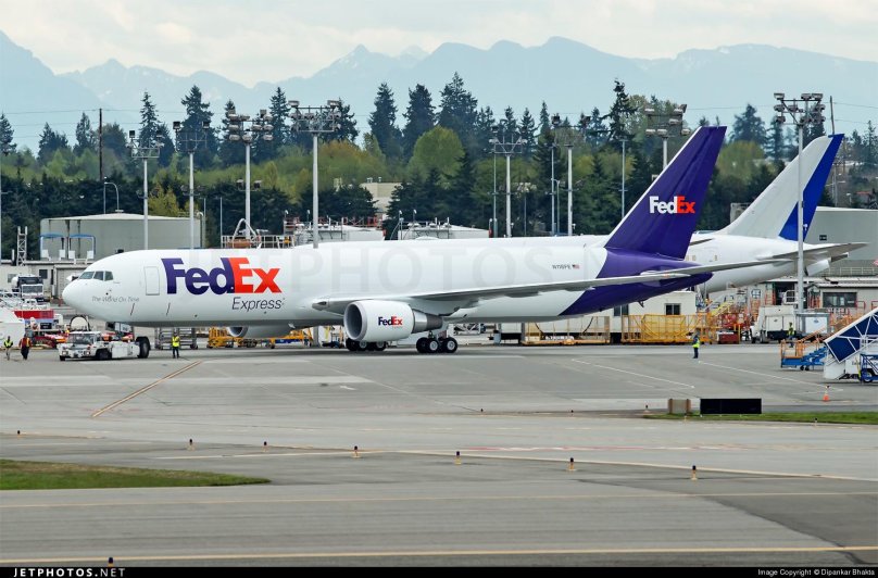 Boeing 767-300 самолет