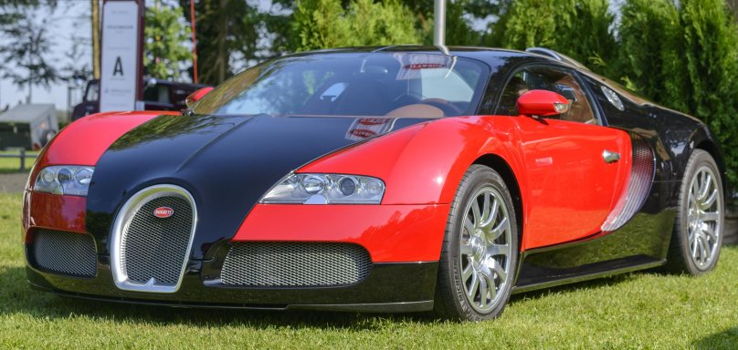 Bugatti Veyron Red