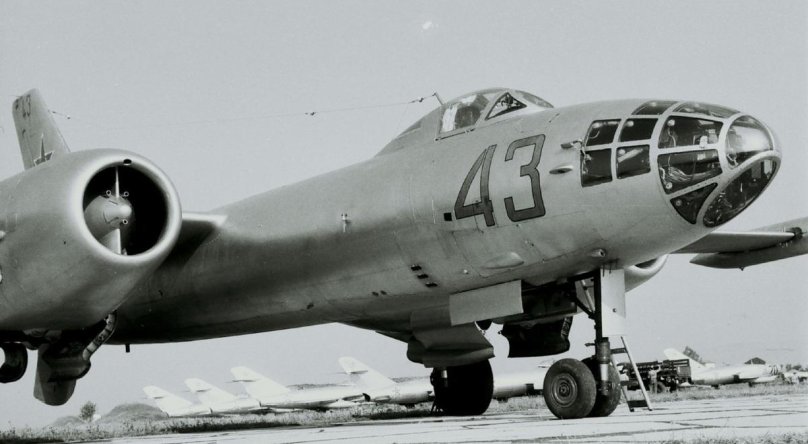 Реактивный бомбардировщик ил-28