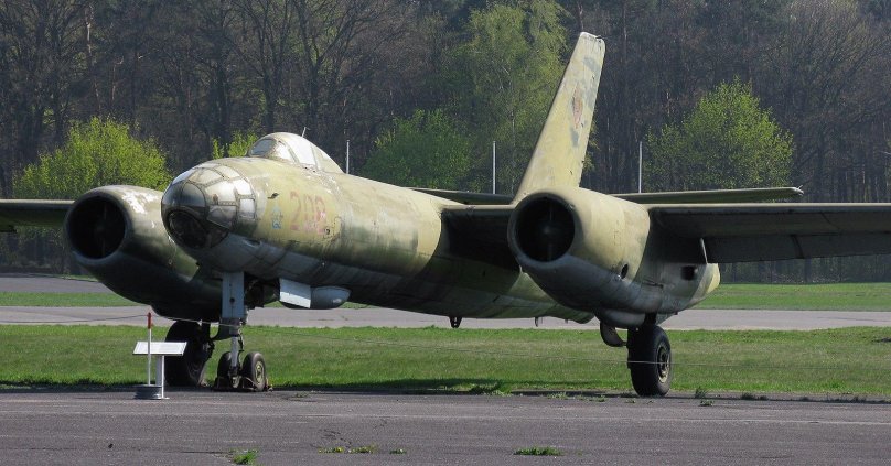 Фронтовой бомбардировщик ил-28