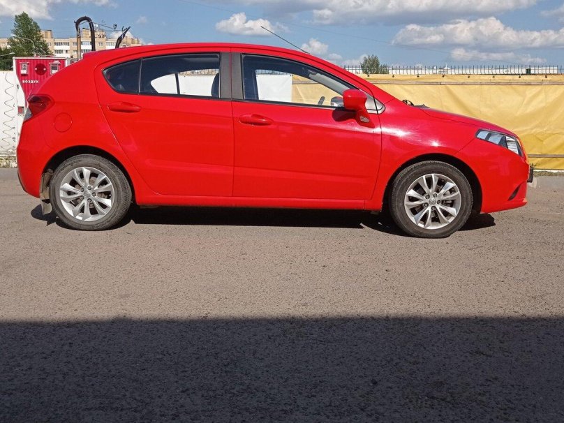 Brilliance h230 Hatchback