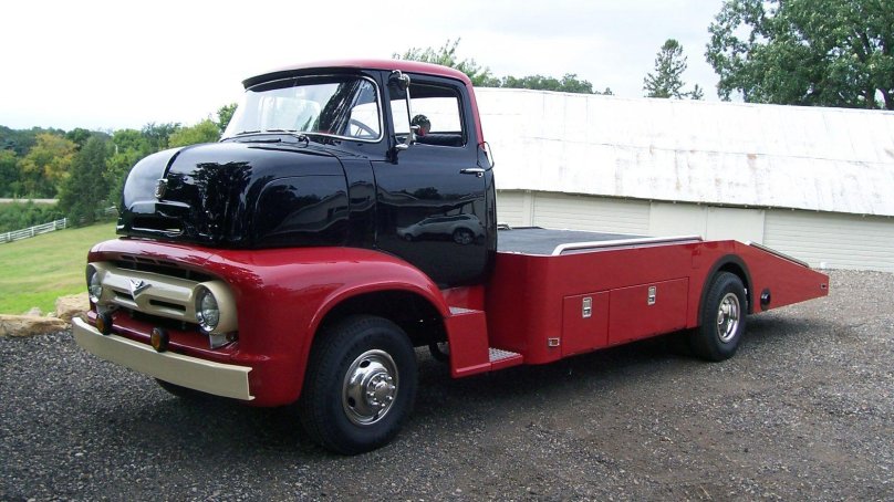 Ford Coe 600 Hauler