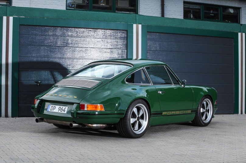 Porsche 911 Carrera 964