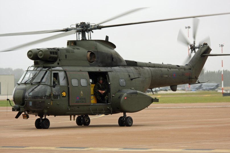 Sa 330 Puma вертолет