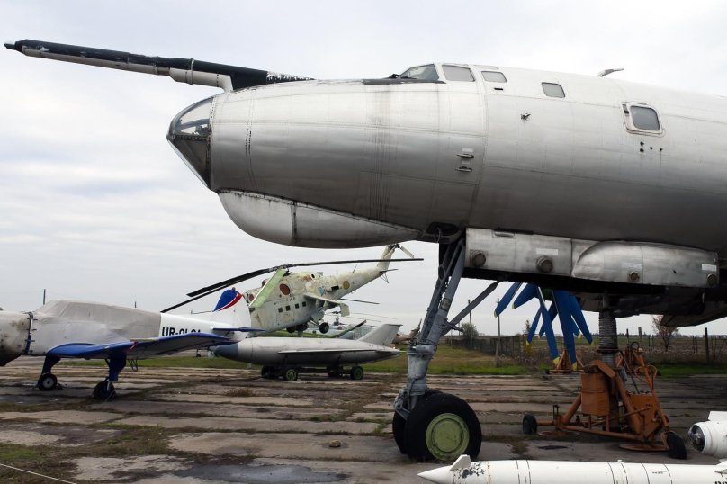 Туполев ту-142