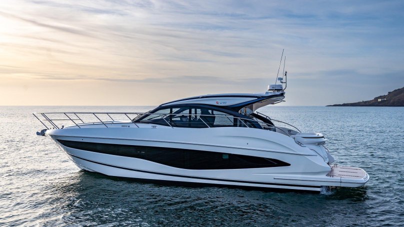 Яхта принцесса 50
