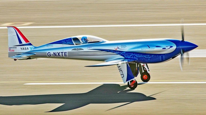Электрический самолет Роллс Ройс