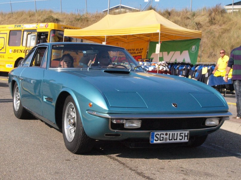 Ламборджини Islero